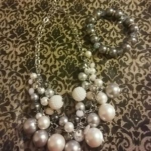 Neclace and bracelet bundle